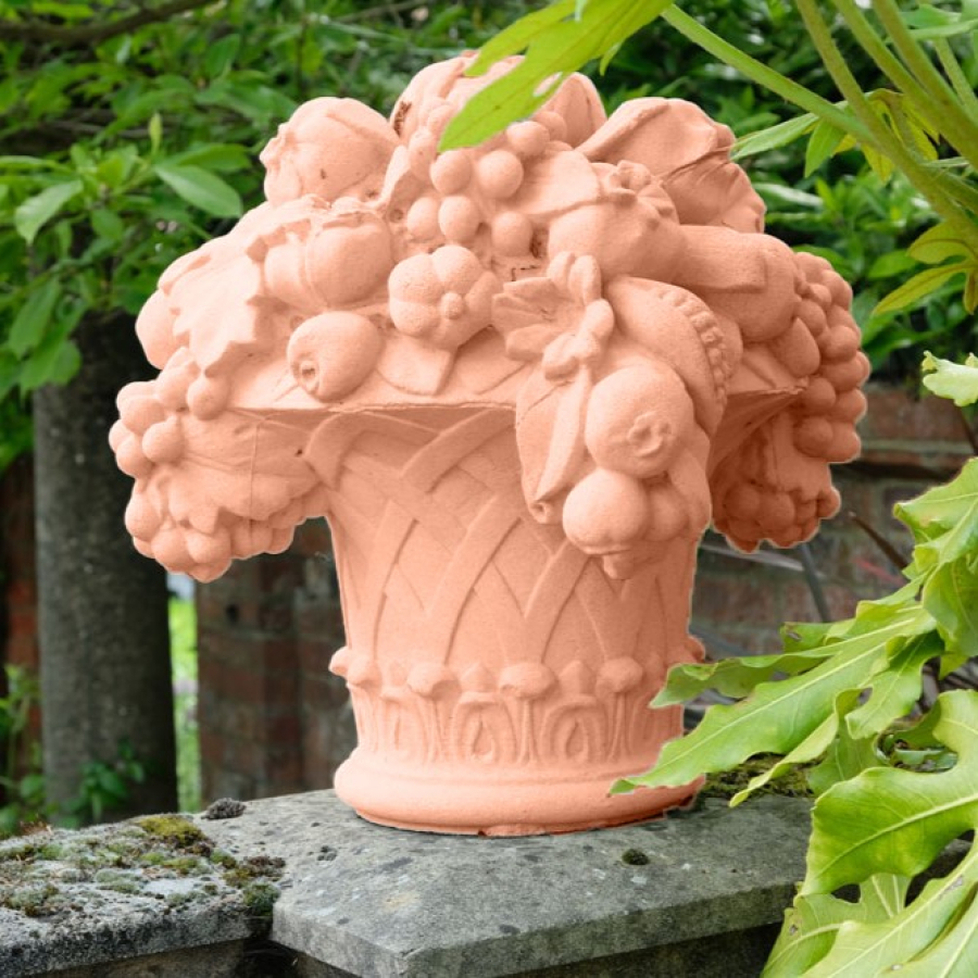 Large Basket of Fruit  - Farbe Terracotta