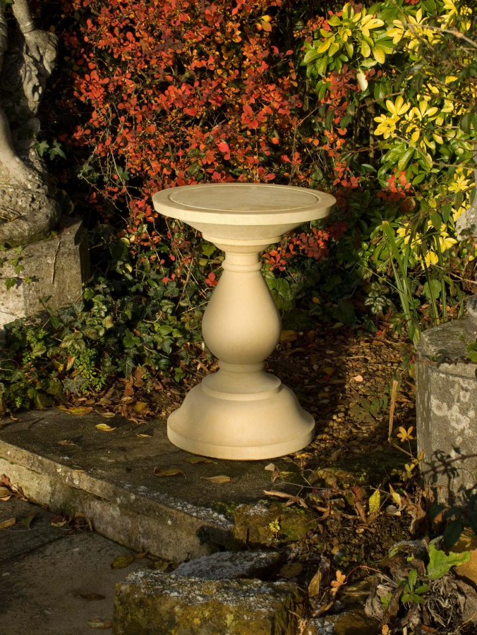 Arcadian Bird Table - Farbe Bath