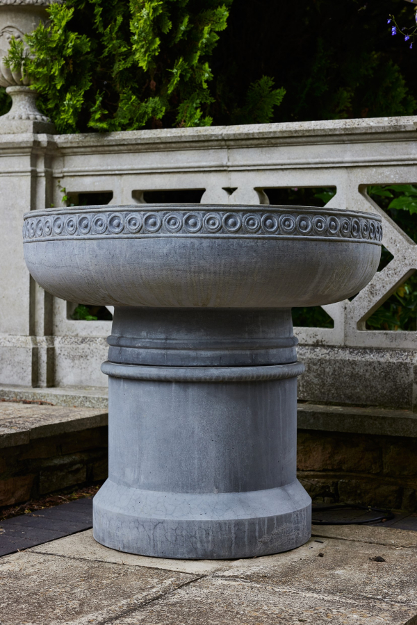 Romanesque Bowl mit Podest - Farbe Slate