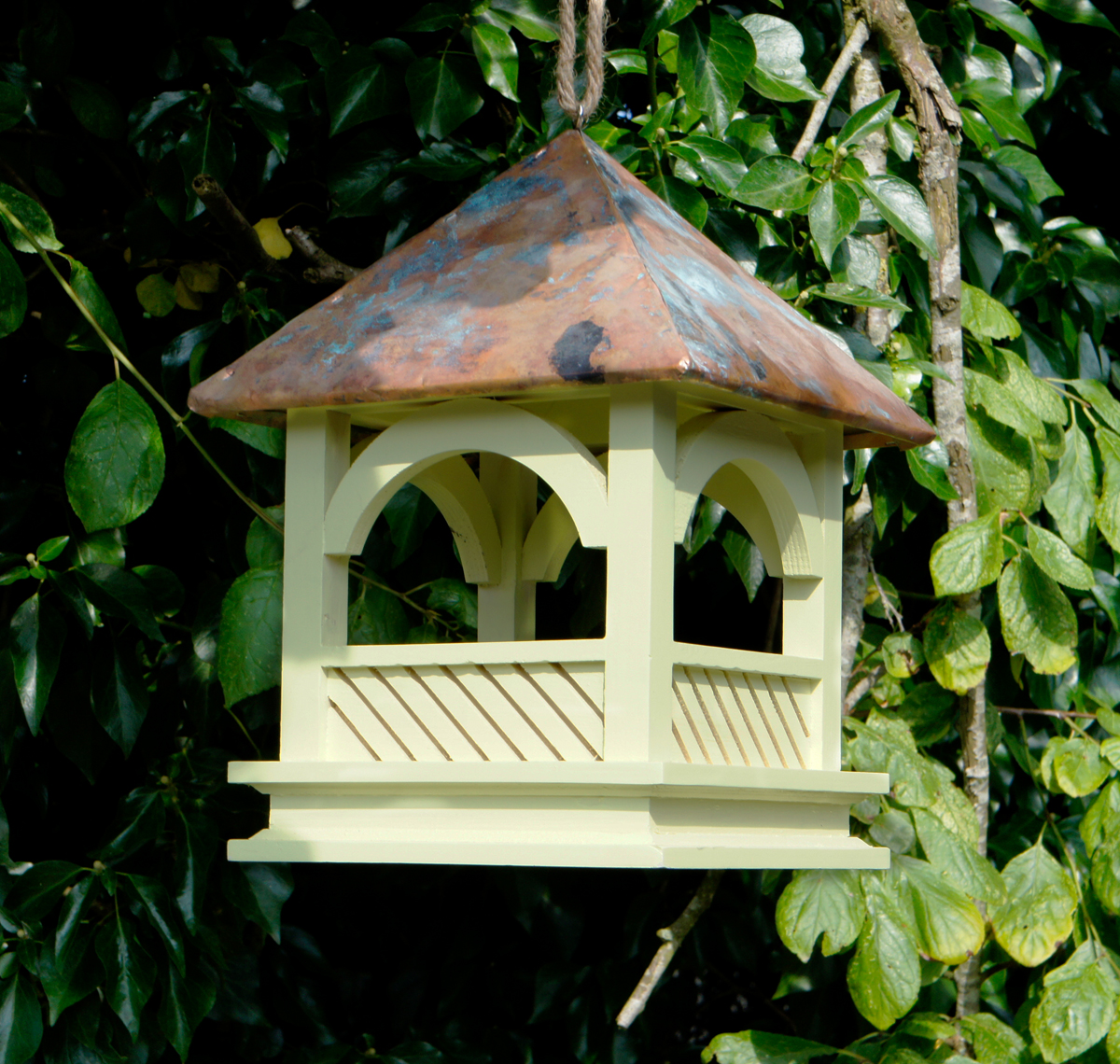 Bempton Hanging Bird Table British Garden