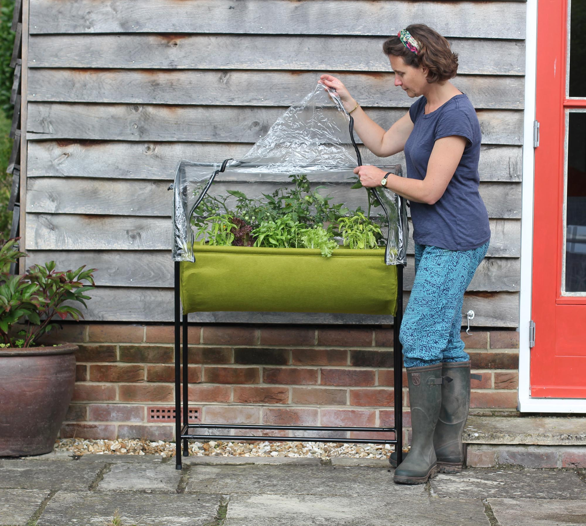 Vigoroot Easy Table Garden