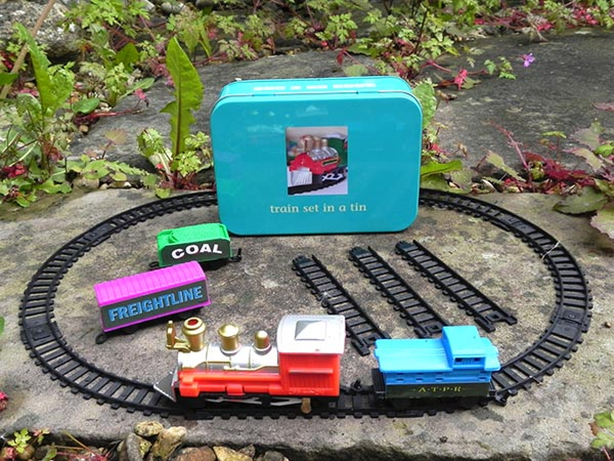 Gift in a Tin - Train Set
