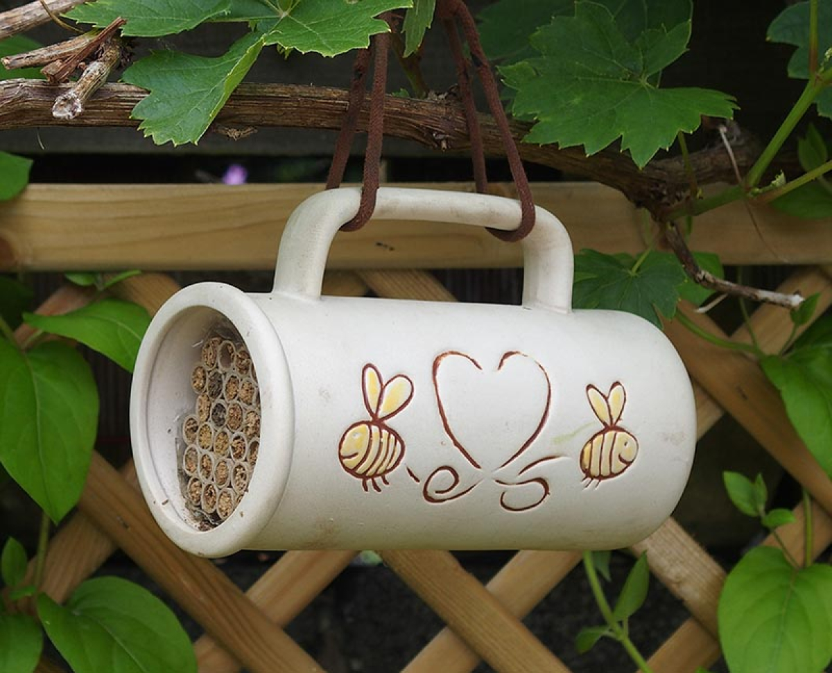 Bee Mug