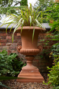 Haddo House Urn L - Farbe Terracotta